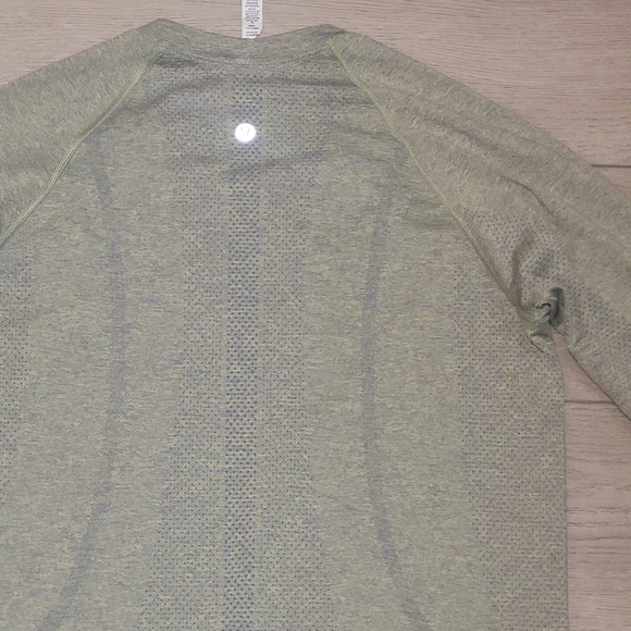 Lululemon Crush The Distance Shirt Size 10 - Picture 15 of 15